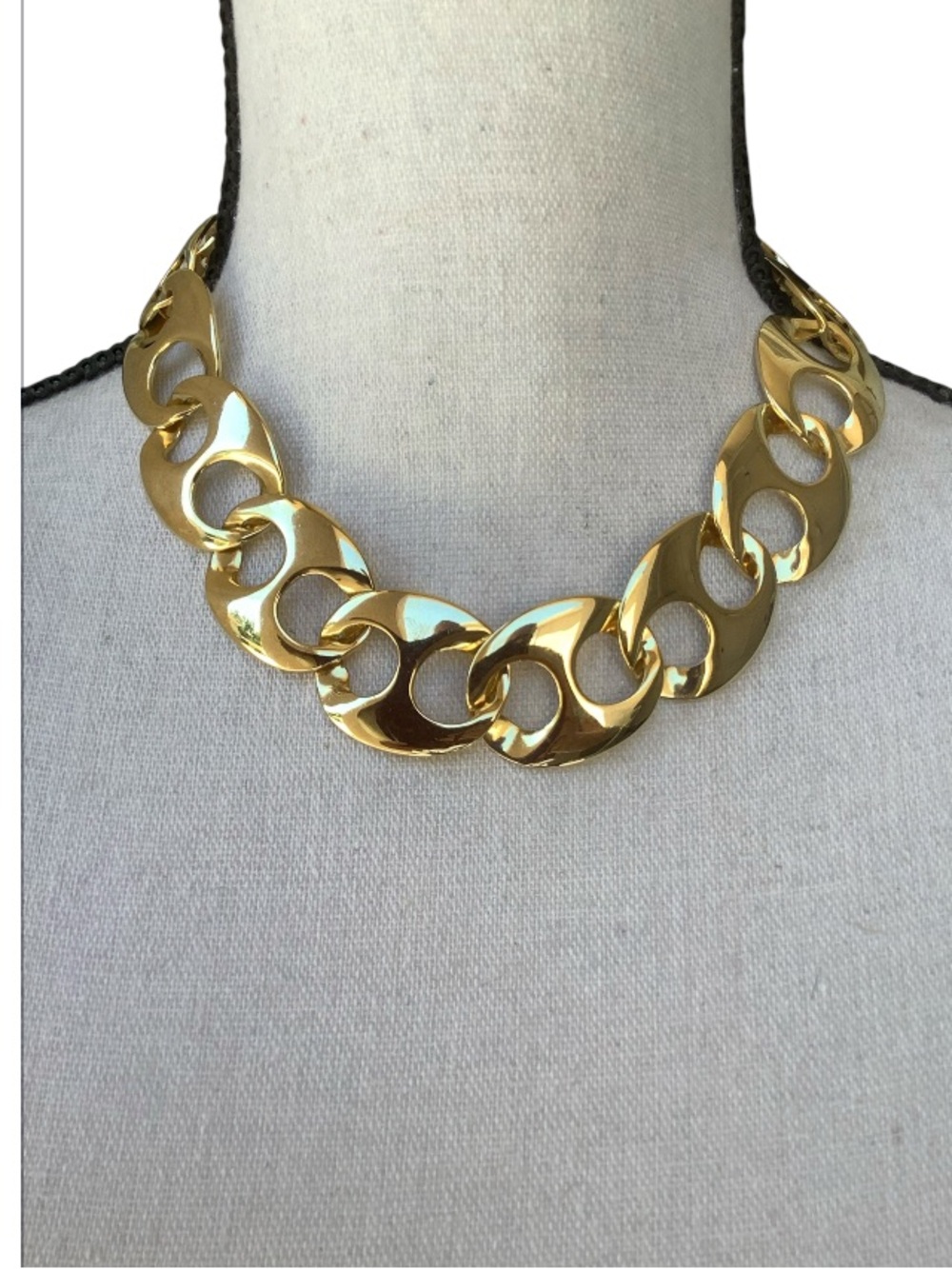 Gold tone Chunky Link Statement 16” Necklace